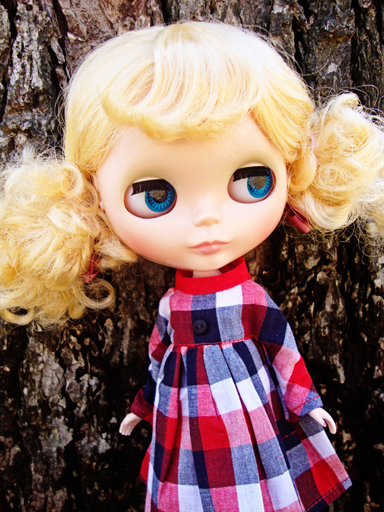 Lamby-new-dress-01